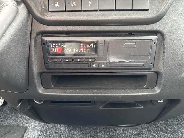 Tractor unit Iveco 35C14G Daily BE trekker 3.0 CNG gas: picture 19 Tractor unit Iveco 35C14G Daily BE trekker 3.0 CNG gas: picture 19