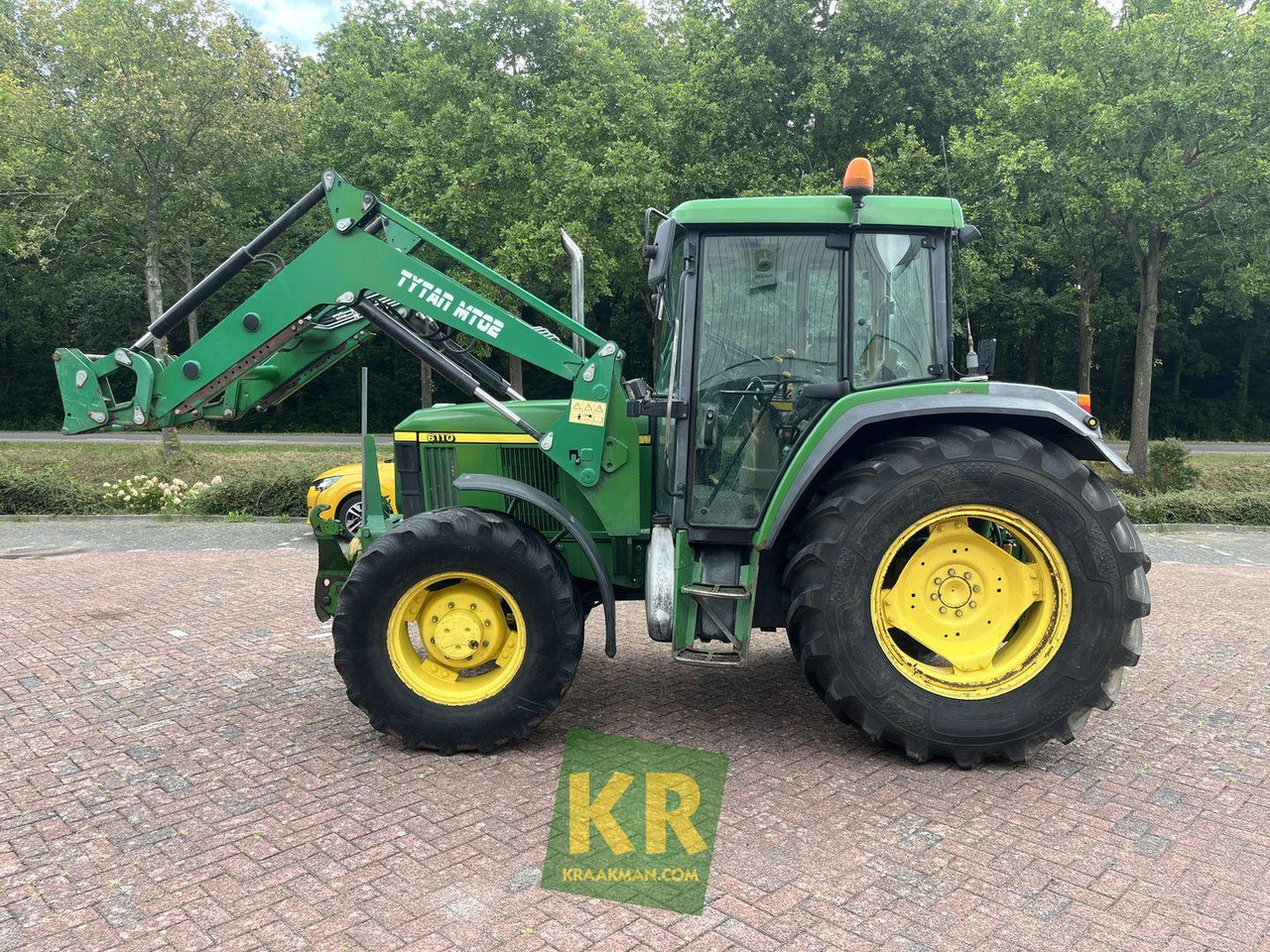 Farm tractor 6110 John Deere: picture 20