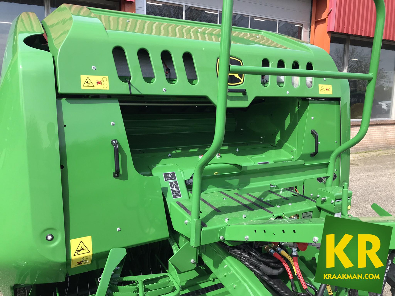 F441M John Deere - Round baler: picture 5 F441M John Deere - Round baler: picture 5