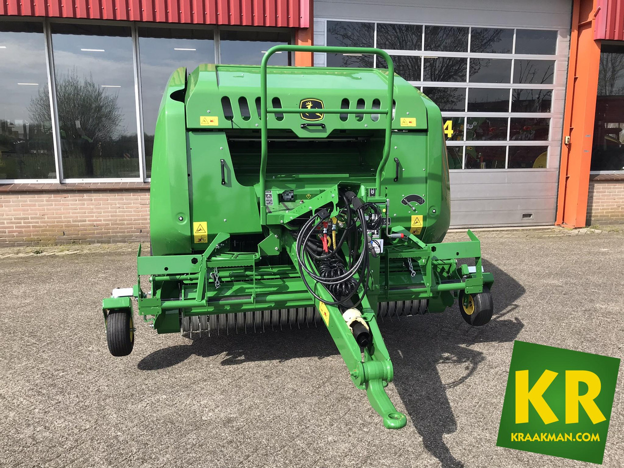 F441M John Deere - Round baler: picture 2 F441M John Deere - Round baler: picture 2