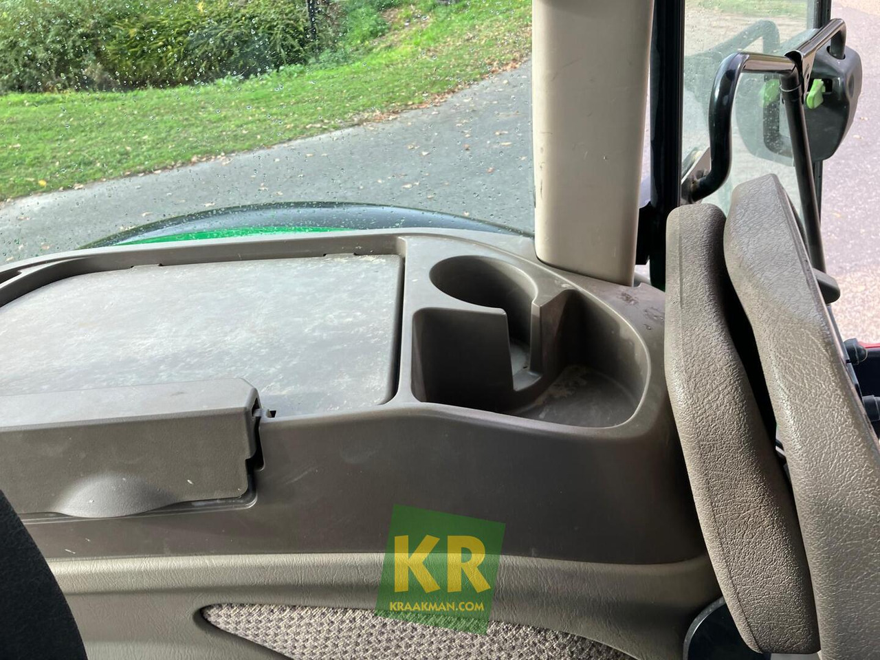 John Deere 5085M - Farm tractor: picture 5 John Deere 5085M - Farm tractor: picture 5