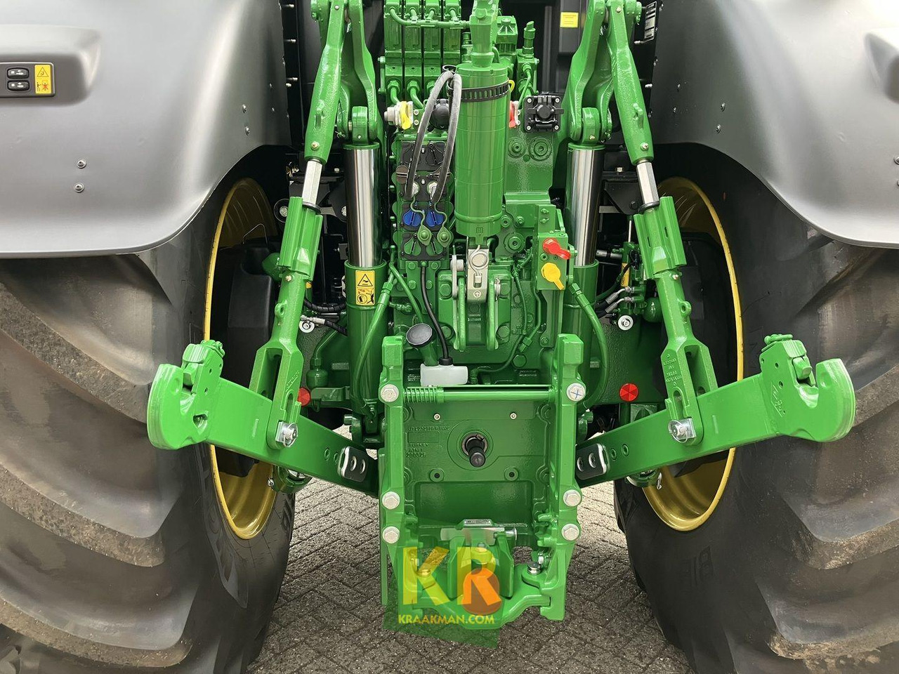 John Deere 6R 230  - Farm tractor: picture 5 John Deere 6R 230  - Farm tractor: picture 5