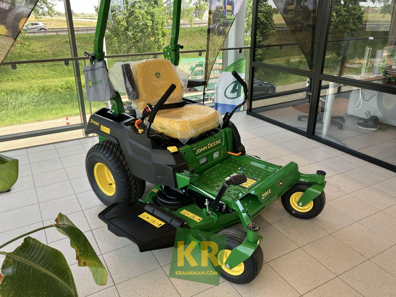John Deere Z515E ZEROTURN - Garden mower: picture 2 John Deere Z515E ZEROTURN - Garden mower: picture 2