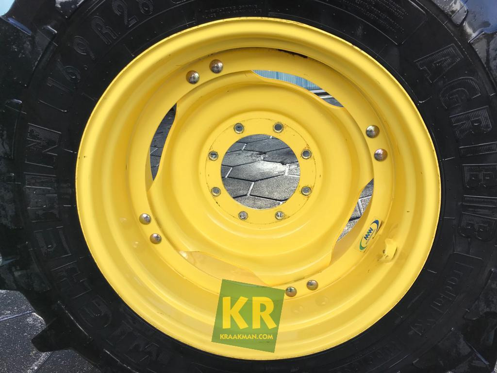 Michelin Banden Michelin  - Wheel and tire package for Agricultural machinery: picture 3 Michelin Banden Michelin  - Wheel and tire package for Agricultural machinery: picture 3