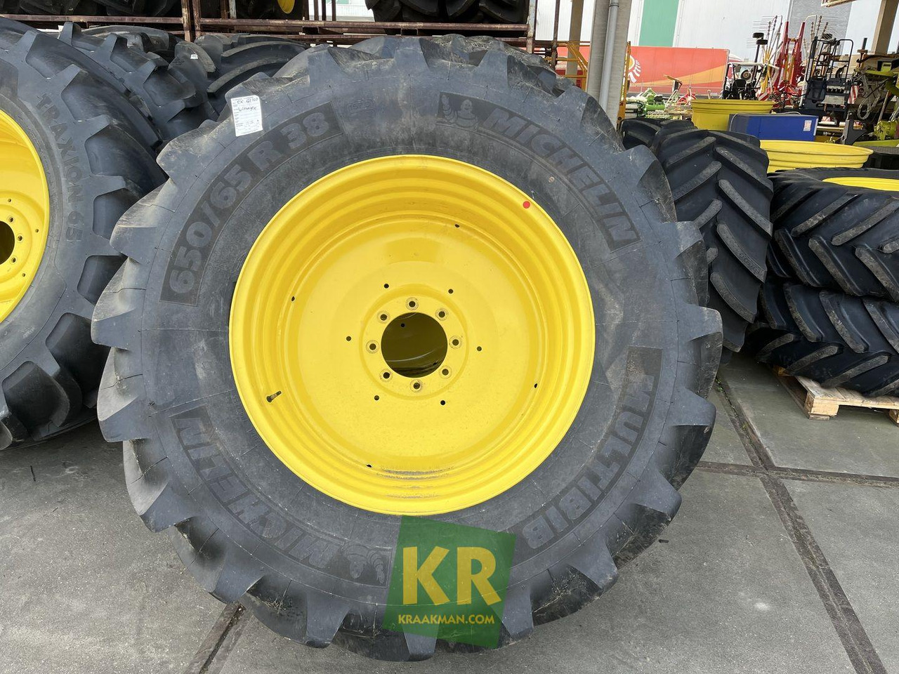 Michelin Banden Michelin - Wheel and tire package for Agricultural machinery: picture 1 Michelin Banden Michelin - Wheel and tire package for Agricultural machinery: picture 1