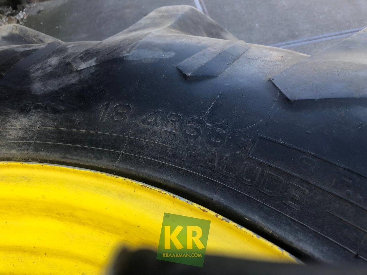 Pirelli PLOEGBAND 18.4R38  - Tire for Agricultural machinery: picture 4 Pirelli PLOEGBAND 18.4R38  - Tire for Agricultural machinery: picture 4