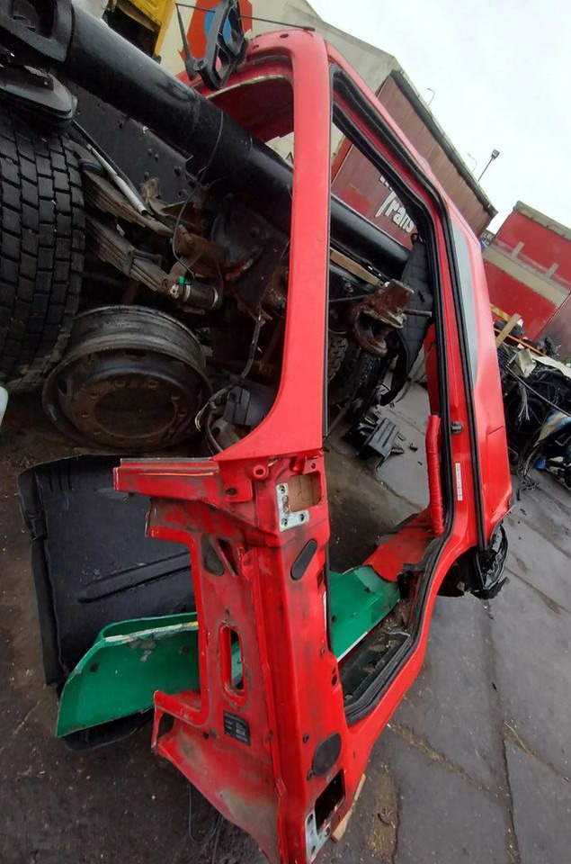 ĆWIARTKA BOK IVECO STRALIS HI-WAY - Body and exterior for Truck: picture 3 ĆWIARTKA BOK IVECO STRALIS HI-WAY - Body and exterior for Truck: picture 3