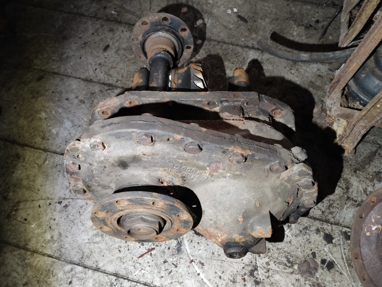 MAN KAT 8X8 Differential - Differential gear for Truck: picture 1 MAN KAT 8X8 Differential - Differential gear for Truck: picture 1
