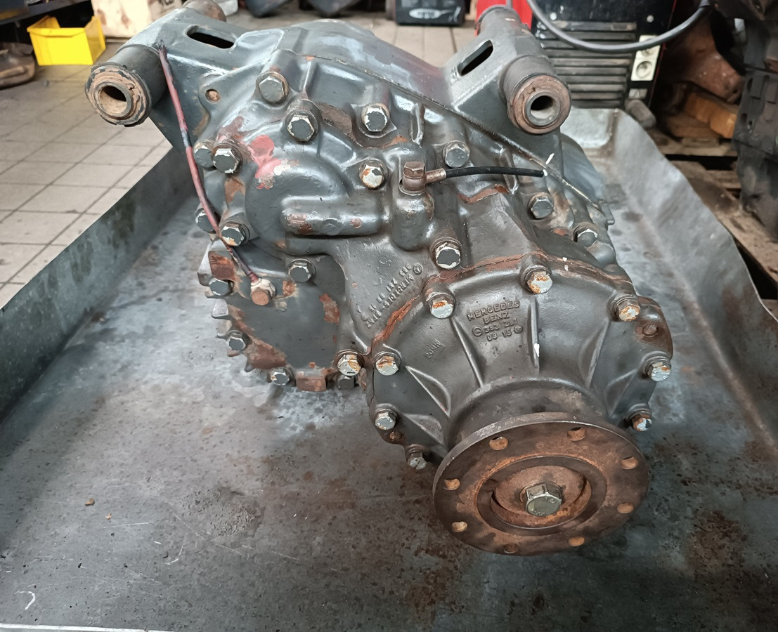 Mercedes VG500 4x4 1017 1213 1217 1417 1617 1619 - Swing motor: picture 3 Mercedes VG500 4x4 1017 1213 1217 1417 1617 1619 - Swing motor: picture 3