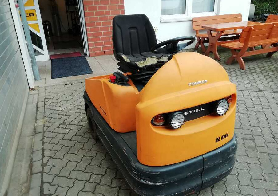 Still R06-06 - Tow tractor: picture 3 Still R06-06 - Tow tractor: picture 3