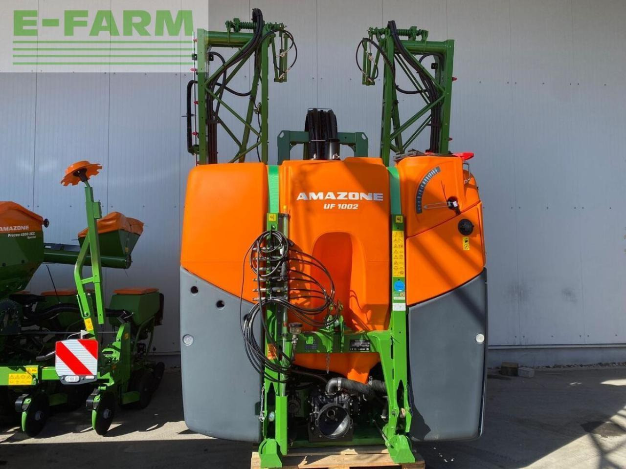 Amazone uf 1002 - Trailed sprayer: picture 2 Amazone uf 1002 - Trailed sprayer: picture 2