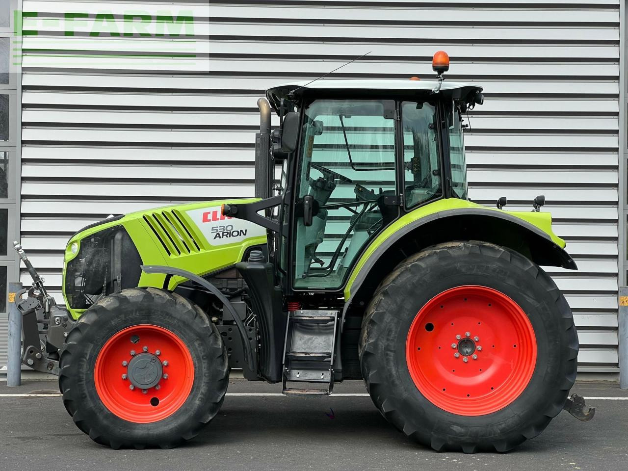 CLAAS arion 530 cis CIS - Farm tractor: picture 4 CLAAS arion 530 cis CIS - Farm tractor: picture 4