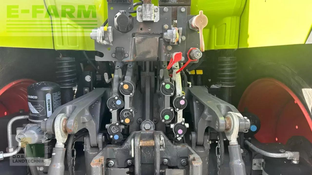 Farm tractor CLAAS arion 630: picture 17