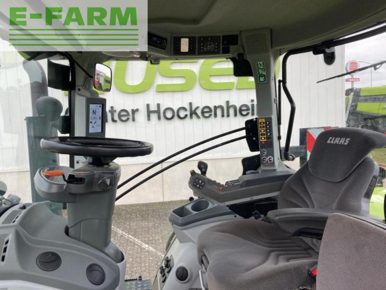 Farm tractor CLAAS axion 800 cis+: picture 10