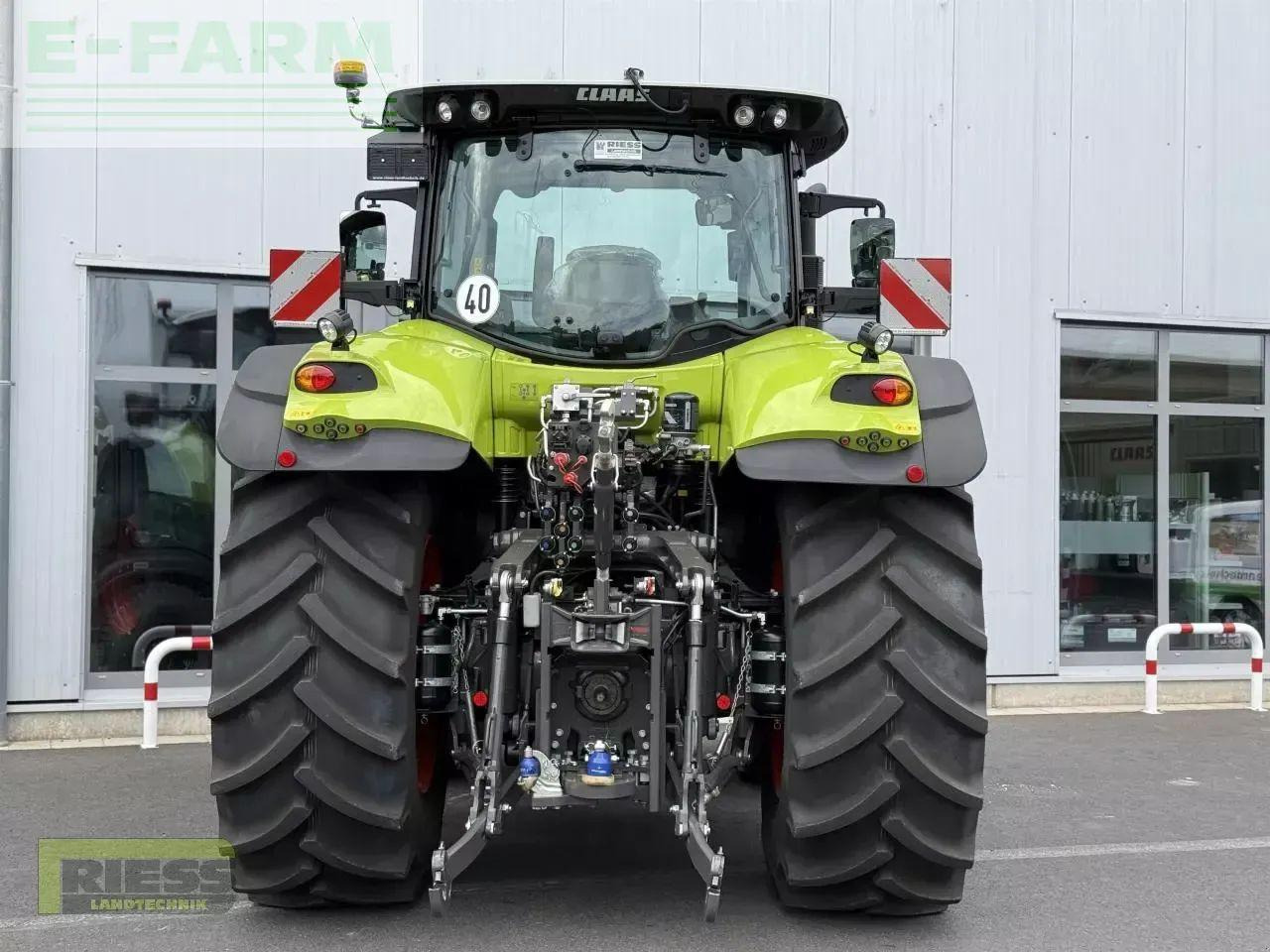 CLAAS axion 800 cis+ hexashift HEXASHIFT CIS+ - Farm tractor: picture 3 CLAAS axion 800 cis+ hexashift HEXASHIFT CIS+ - Farm tractor: picture 3
