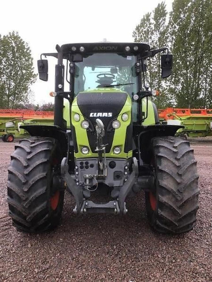 CLAAS axion 810 - Farm tractor: picture 2 CLAAS axion 810 - Farm tractor: picture 2