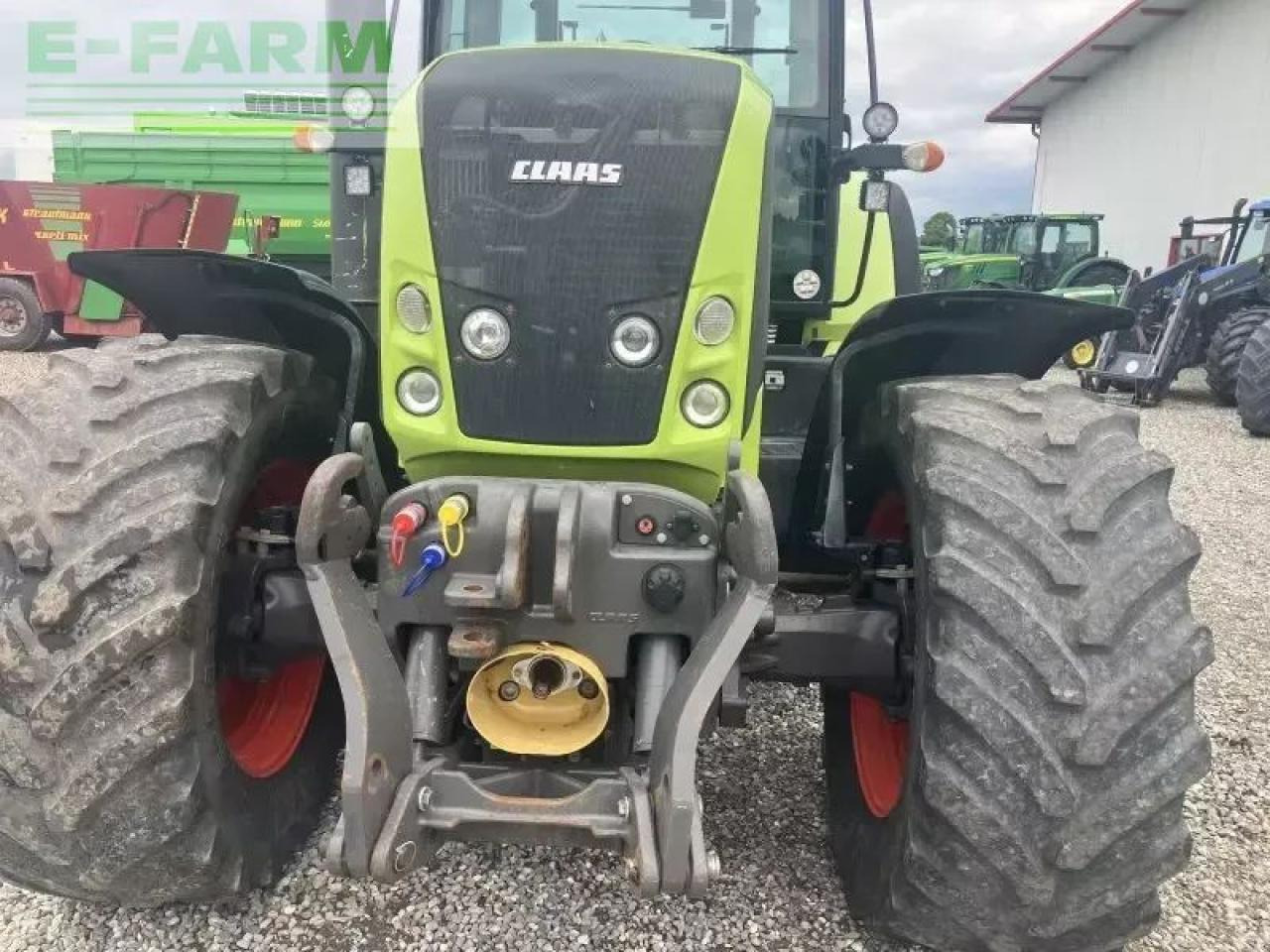CLAAS axion 810 c-matic CMATIC - Farm tractor: picture 3 CLAAS axion 810 c-matic CMATIC - Farm tractor: picture 3