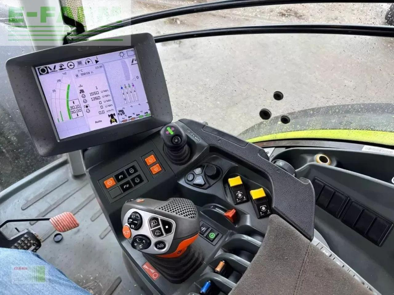 CLAAS axion 810 cmatic (vorrüstung gps) CMATIC - Farm tractor: picture 2 CLAAS axion 810 cmatic (vorrüstung gps) CMATIC - Farm tractor: picture 2