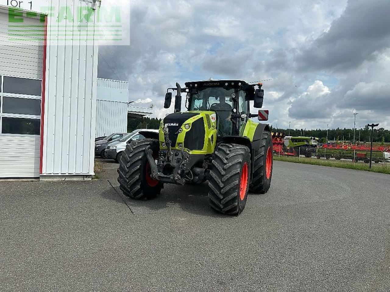 CLAAS axion 870 - Farm tractor: picture 2 CLAAS axion 870 - Farm tractor: picture 2