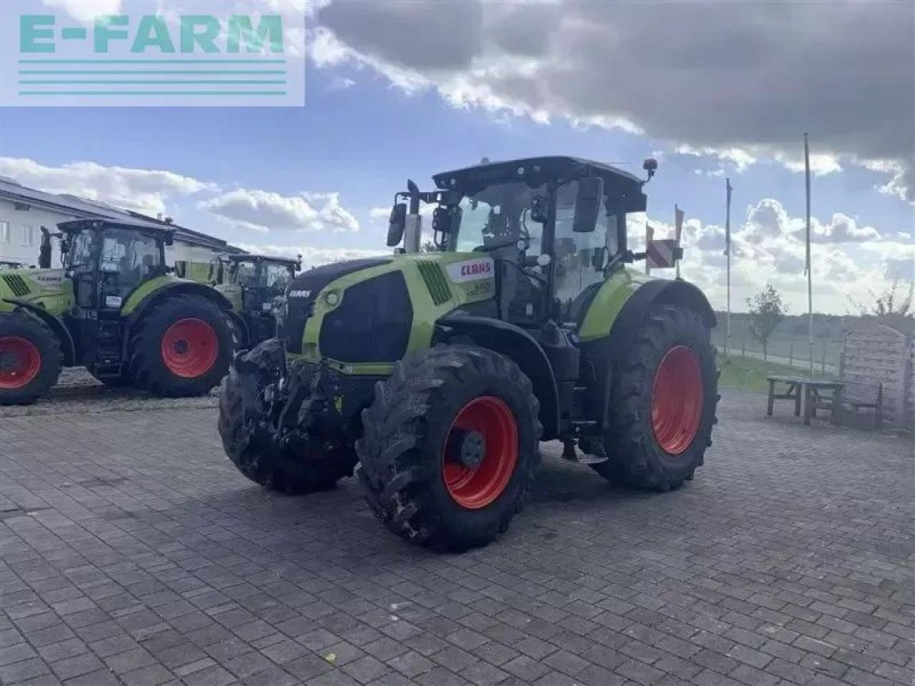 CLAAS axion 870 cmatic cebis CMATIC CEBIS - Farm tractor: picture 3 CLAAS axion 870 cmatic cebis CMATIC CEBIS - Farm tractor: picture 3
