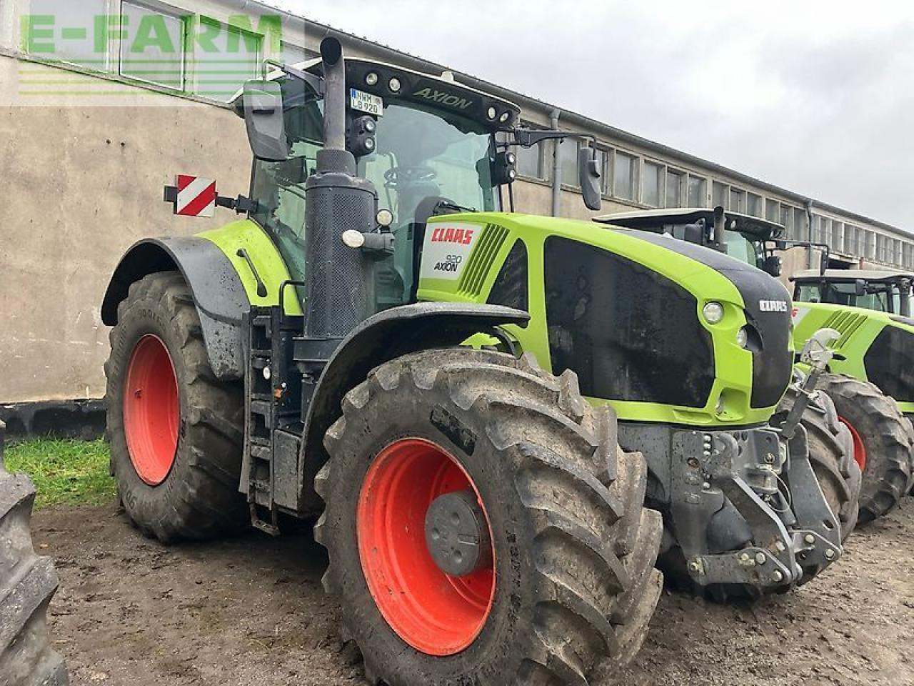 Farm tractor CLAAS axion 920: picture 6