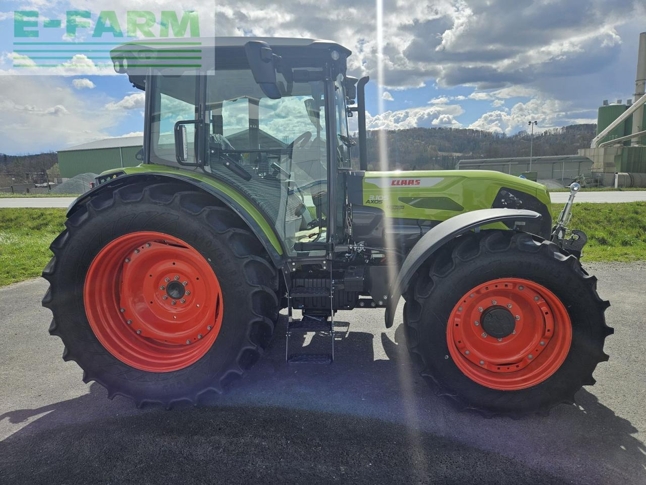 CLAAS axos 3.105 - Farm tractor: picture 4 CLAAS axos 3.105 - Farm tractor: picture 4
