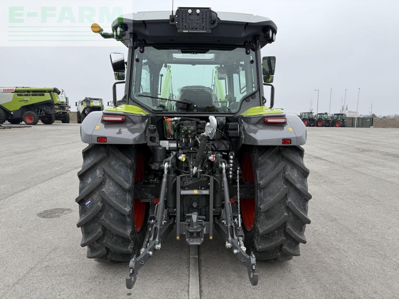 CLAAS axos 3.105 - Farm tractor: picture 4 CLAAS axos 3.105 - Farm tractor: picture 4