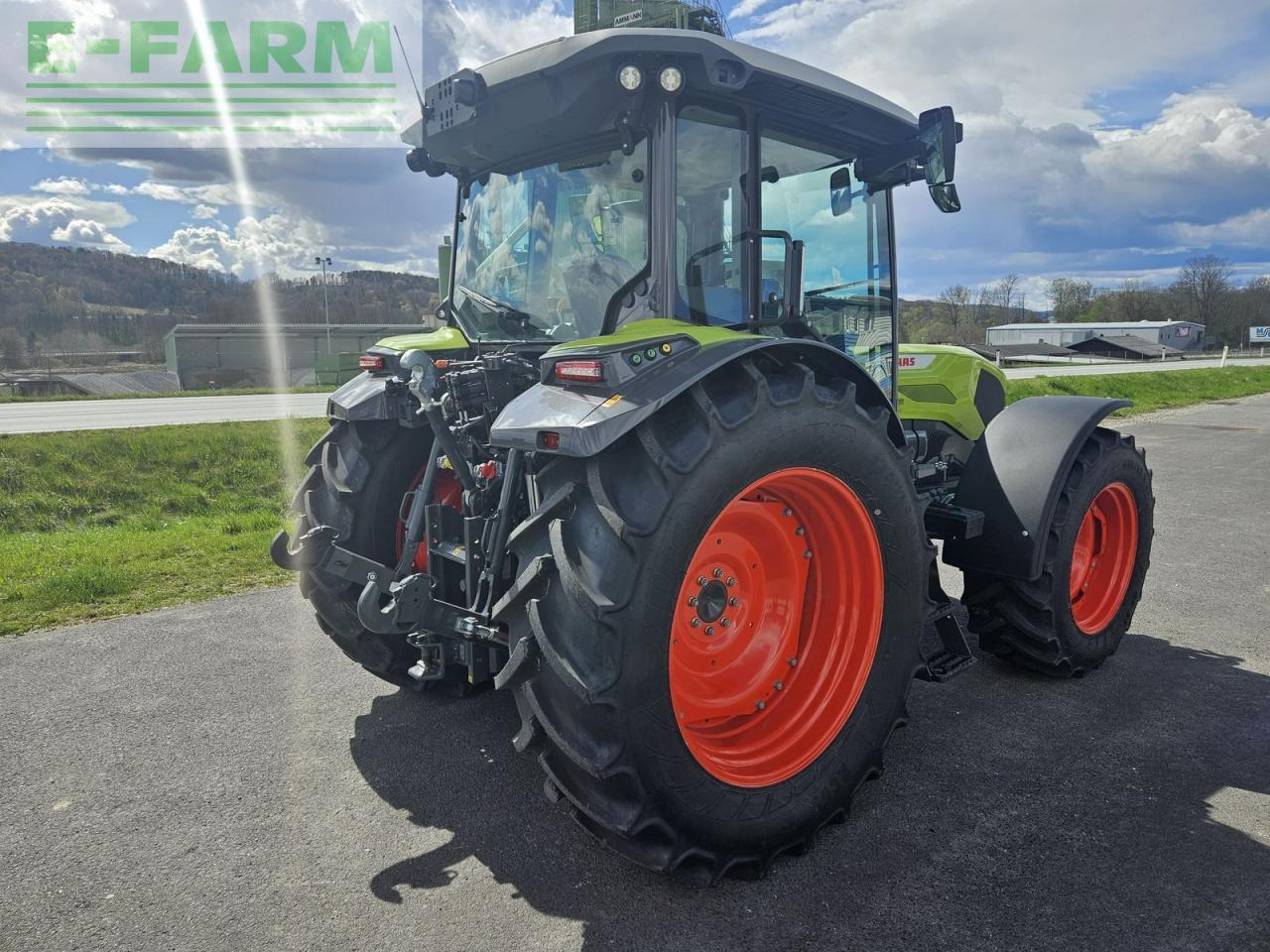 CLAAS axos 3.105 - Farm tractor: picture 5 CLAAS axos 3.105 - Farm tractor: picture 5