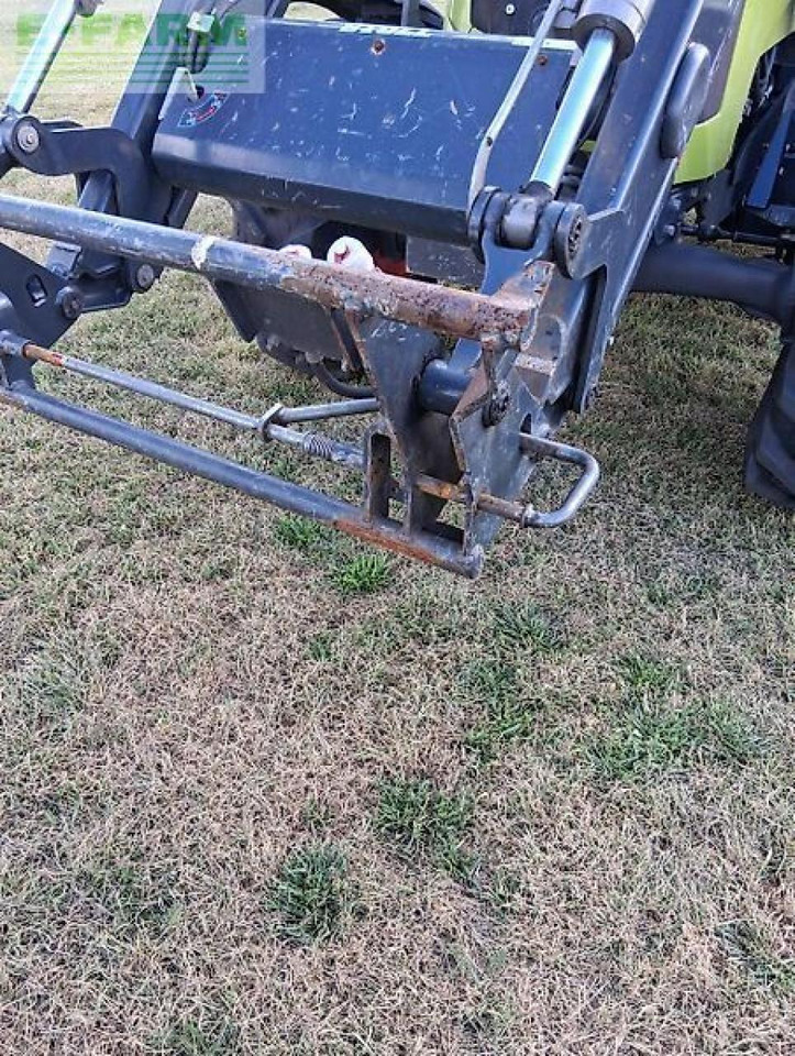 Farm tractor CLAAS axos 320: picture 11