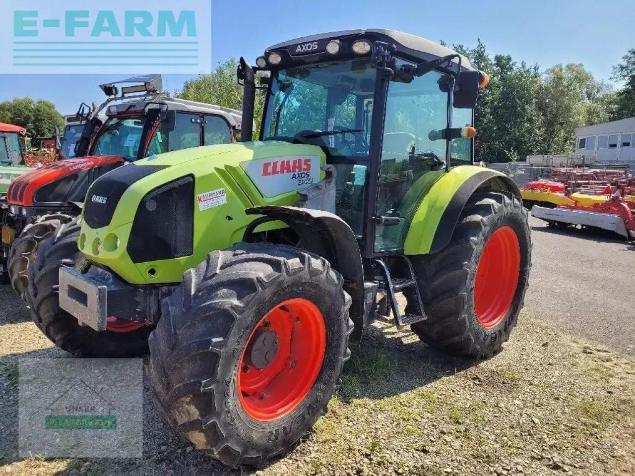 CLAAS axos 340 - Farm tractor: picture 1 CLAAS axos 340 - Farm tractor: picture 1
