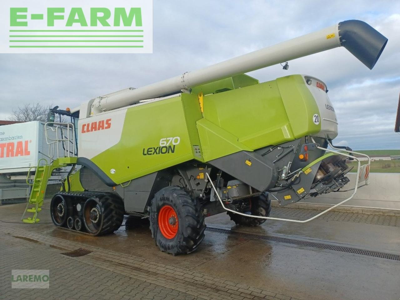 CLAAS lexion 670 tt terratrac v 900 - Combine harvester: picture 2 CLAAS lexion 670 tt terratrac v 900 - Combine harvester: picture 2