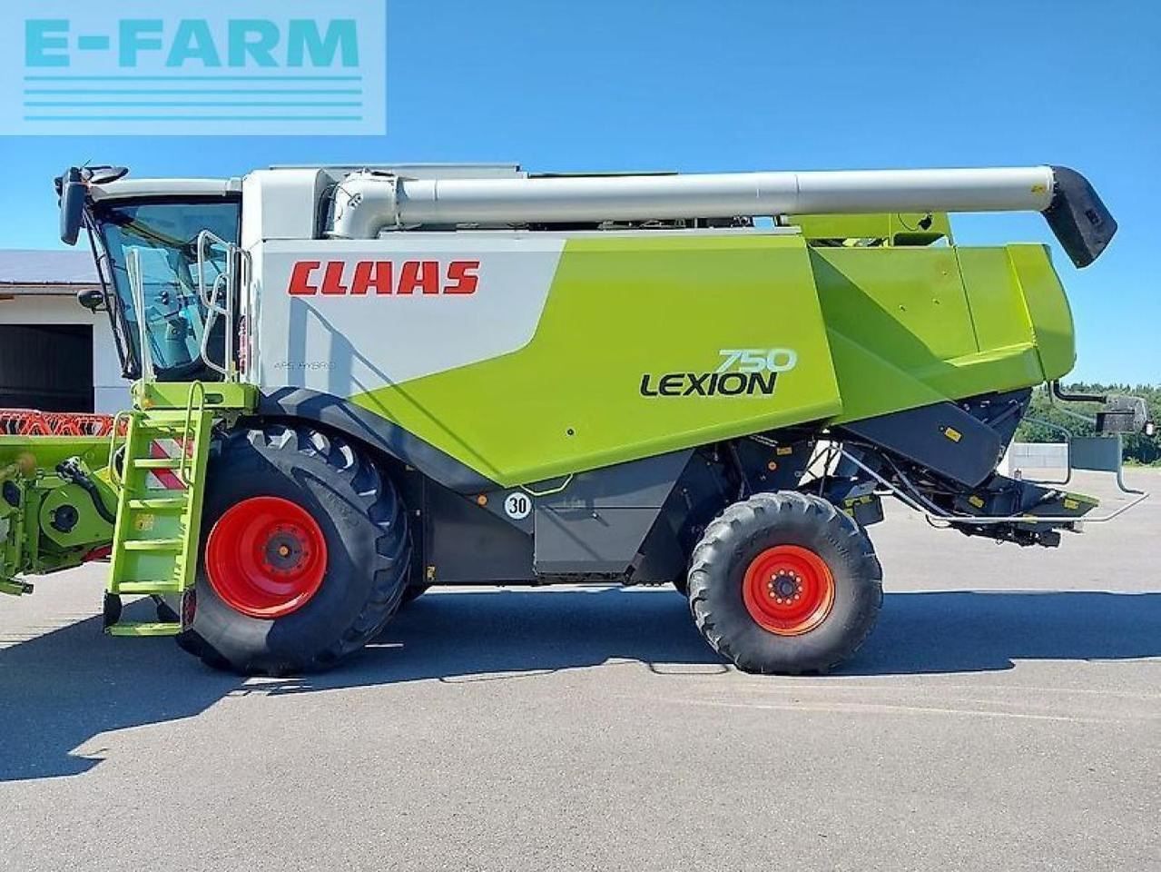 CLAAS lexion 750 - Combine harvester: picture 1 CLAAS lexion 750 - Combine harvester: picture 1