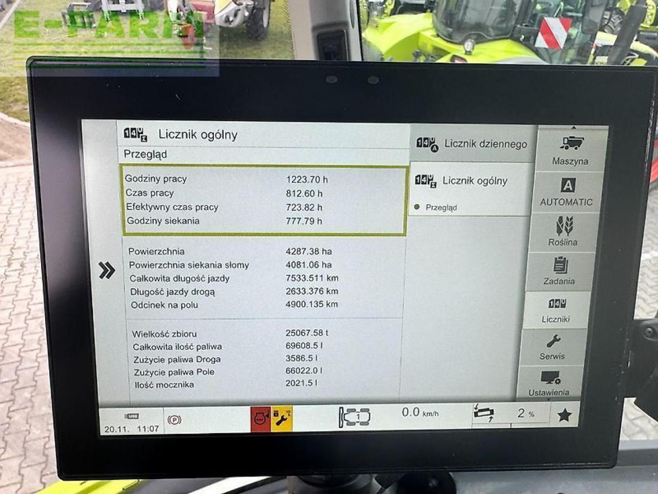 CLAAS lexion 8700 tt - Combine harvester: picture 4 CLAAS lexion 8700 tt - Combine harvester: picture 4