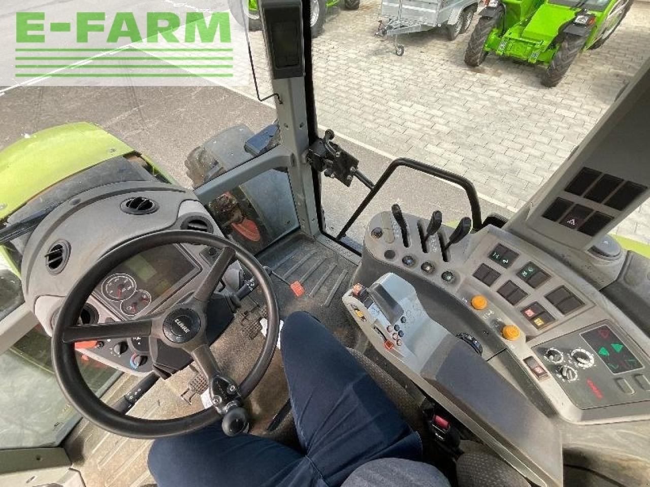 CLAAS marque claas - Farm tractor: picture 5 CLAAS marque claas - Farm tractor: picture 5