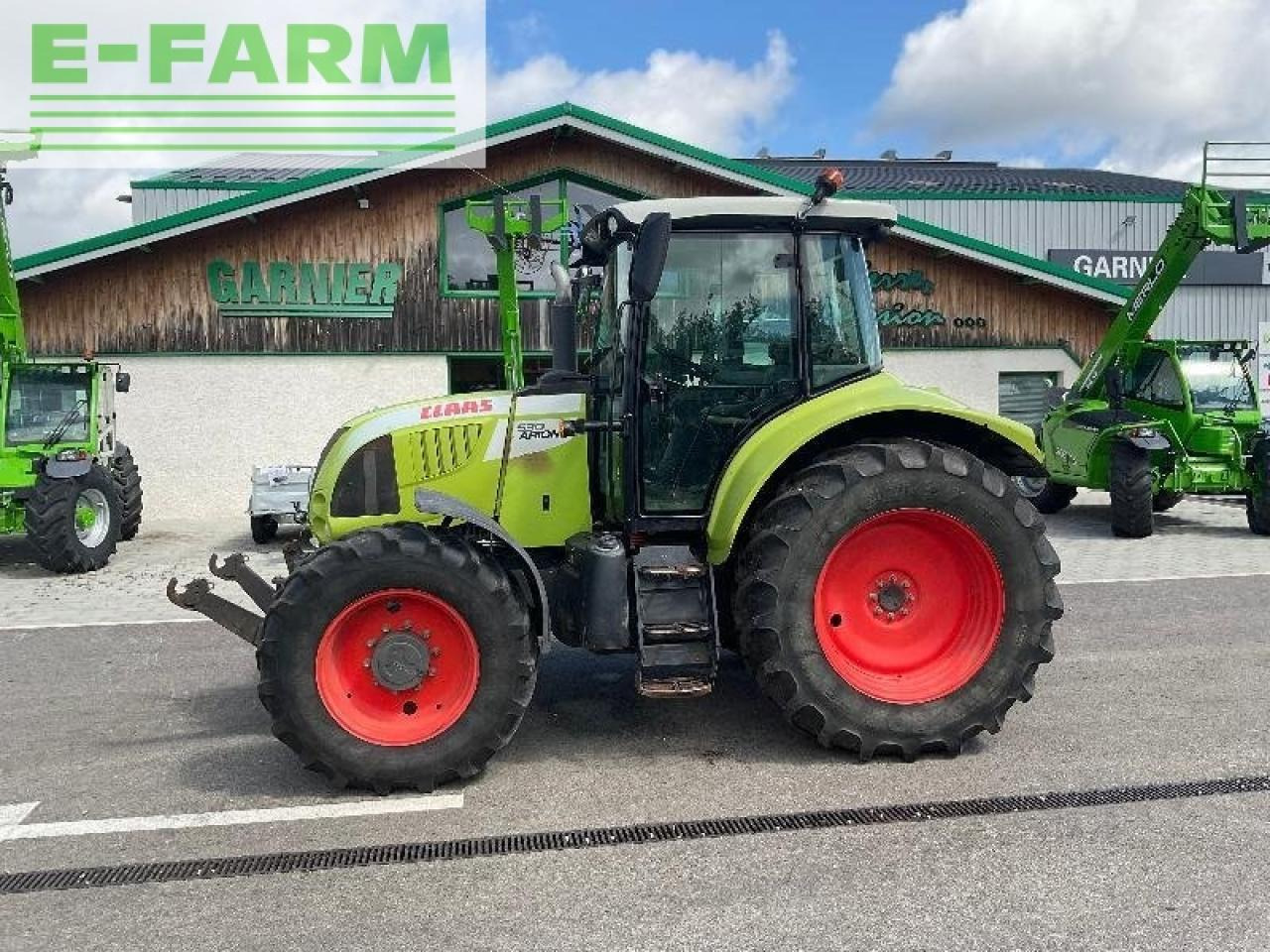 CLAAS marque claas - Farm tractor: picture 2 CLAAS marque claas - Farm tractor: picture 2