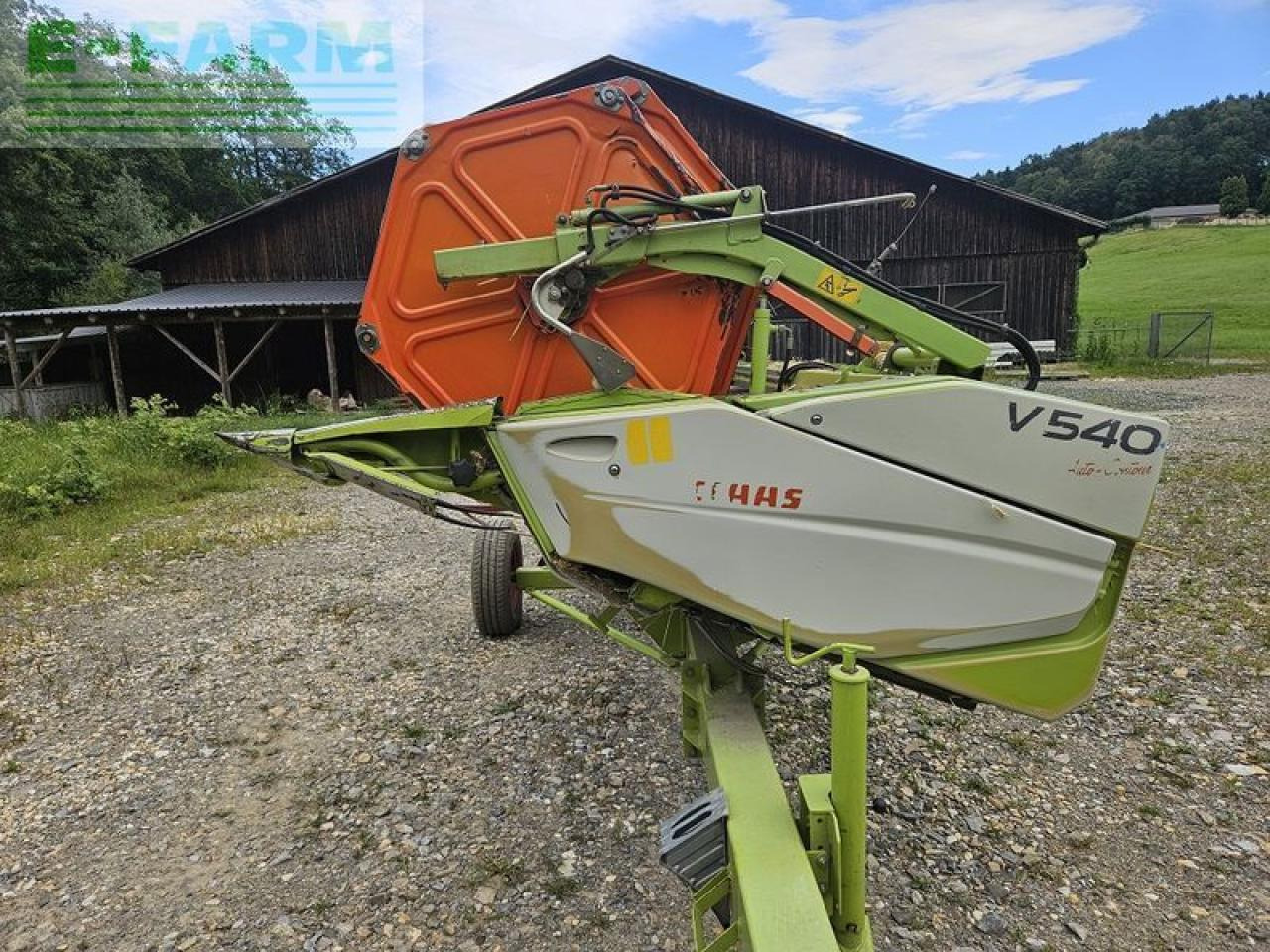 CLAAS v540 vario + transportwagen - Grain header: picture 2 CLAAS v540 vario + transportwagen - Grain header: picture 2