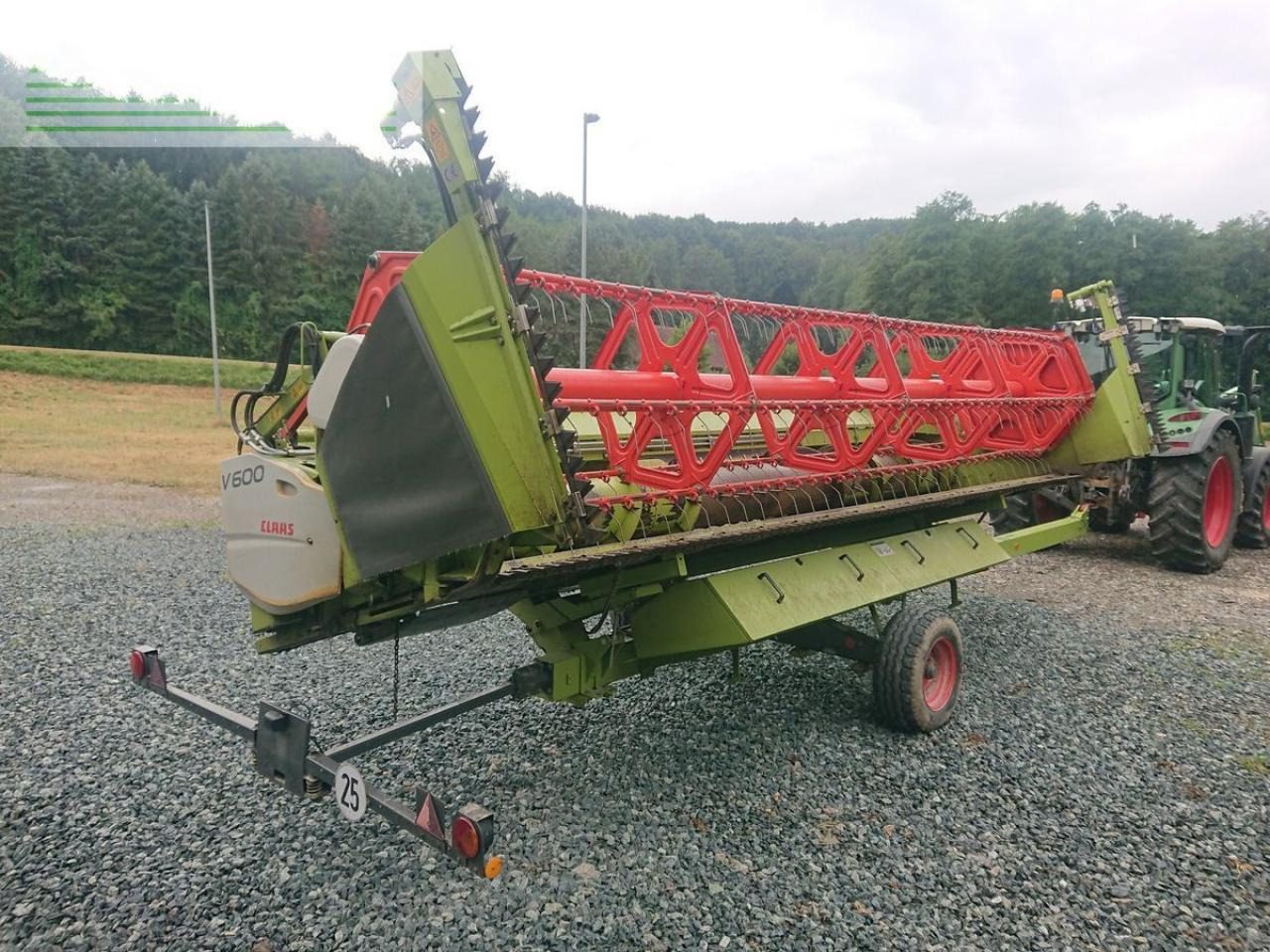 CLAAS v600 vario + raps - Grain header: picture 3 CLAAS v600 vario + raps - Grain header: picture 3