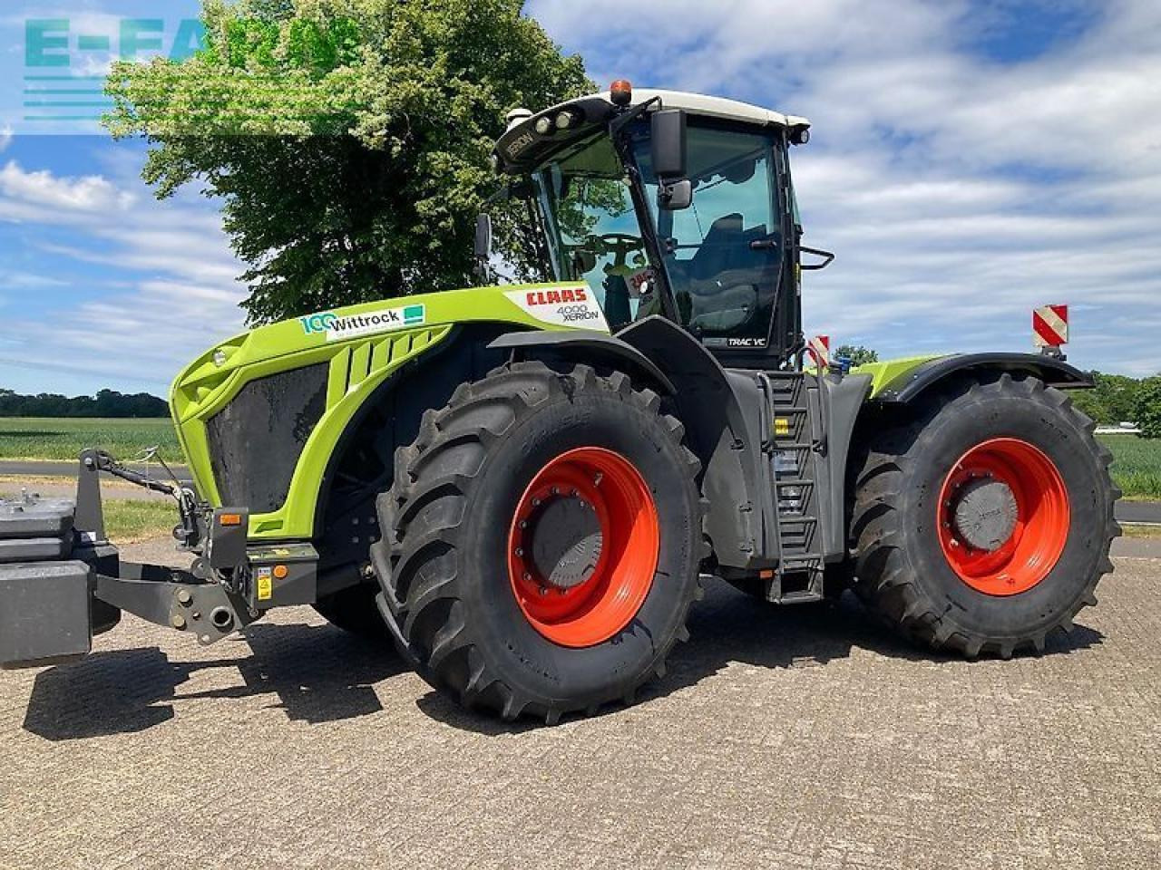 CLAAS xerion 4000 t vc - Farm tractor: picture 1 CLAAS xerion 4000 t vc - Farm tractor: picture 1