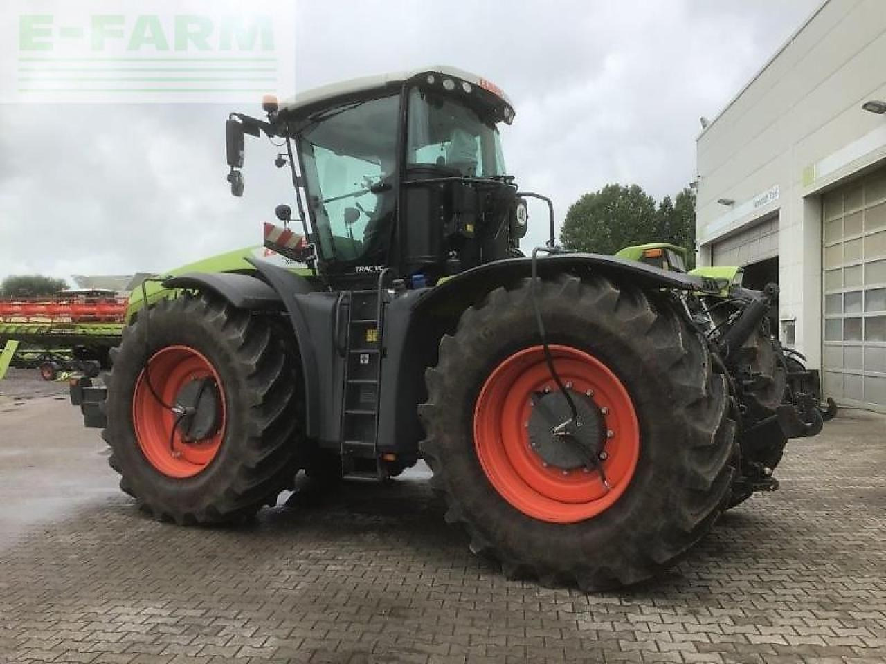 CLAAS xerion 4200 trac vc TRAC VC - Farm tractor: picture 4 CLAAS xerion 4200 trac vc TRAC VC - Farm tractor: picture 4