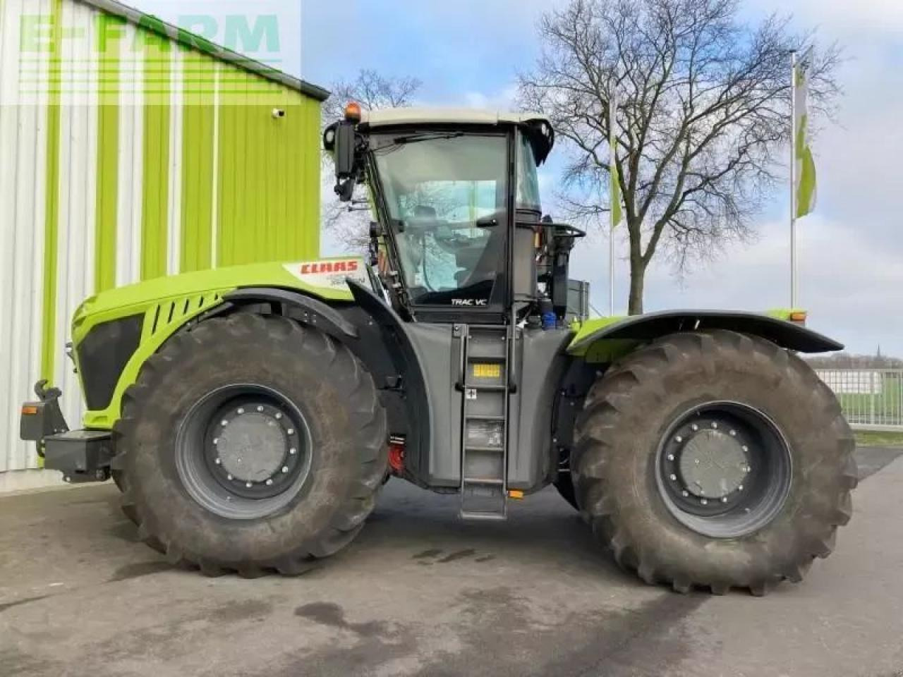CLAAS xerion 4200 trac vc TRAC VC - Farm tractor: picture 5 CLAAS xerion 4200 trac vc TRAC VC - Farm tractor: picture 5