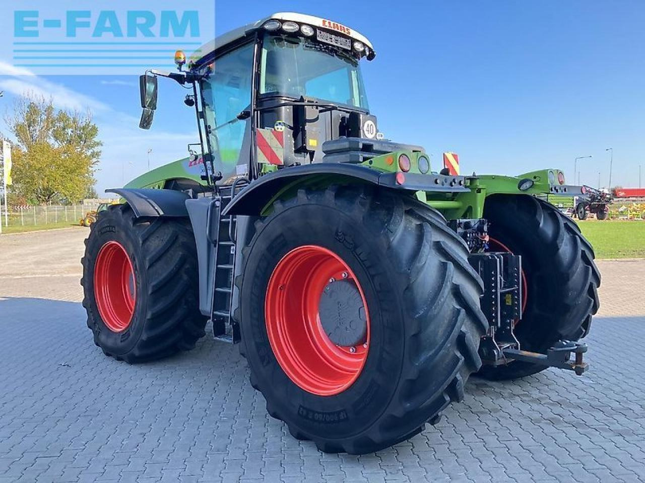 CLAAS xerion 5000 - Farm tractor: picture 5 CLAAS xerion 5000 - Farm tractor: picture 5