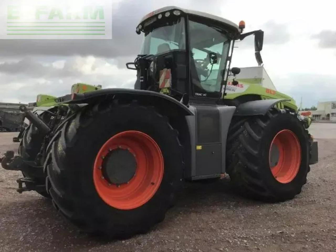CLAAS xerion 5000 trac TRAC - Farm tractor: picture 4 CLAAS xerion 5000 trac TRAC - Farm tractor: picture 4