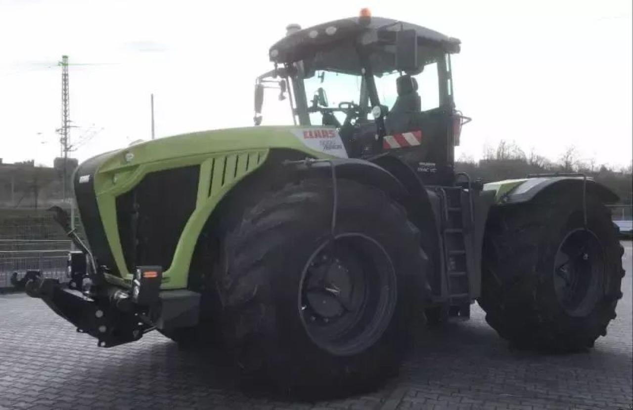 CLAAS xerion 5000 trac vc TRAC VC - Farm tractor: picture 1 CLAAS xerion 5000 trac vc TRAC VC - Farm tractor: picture 1