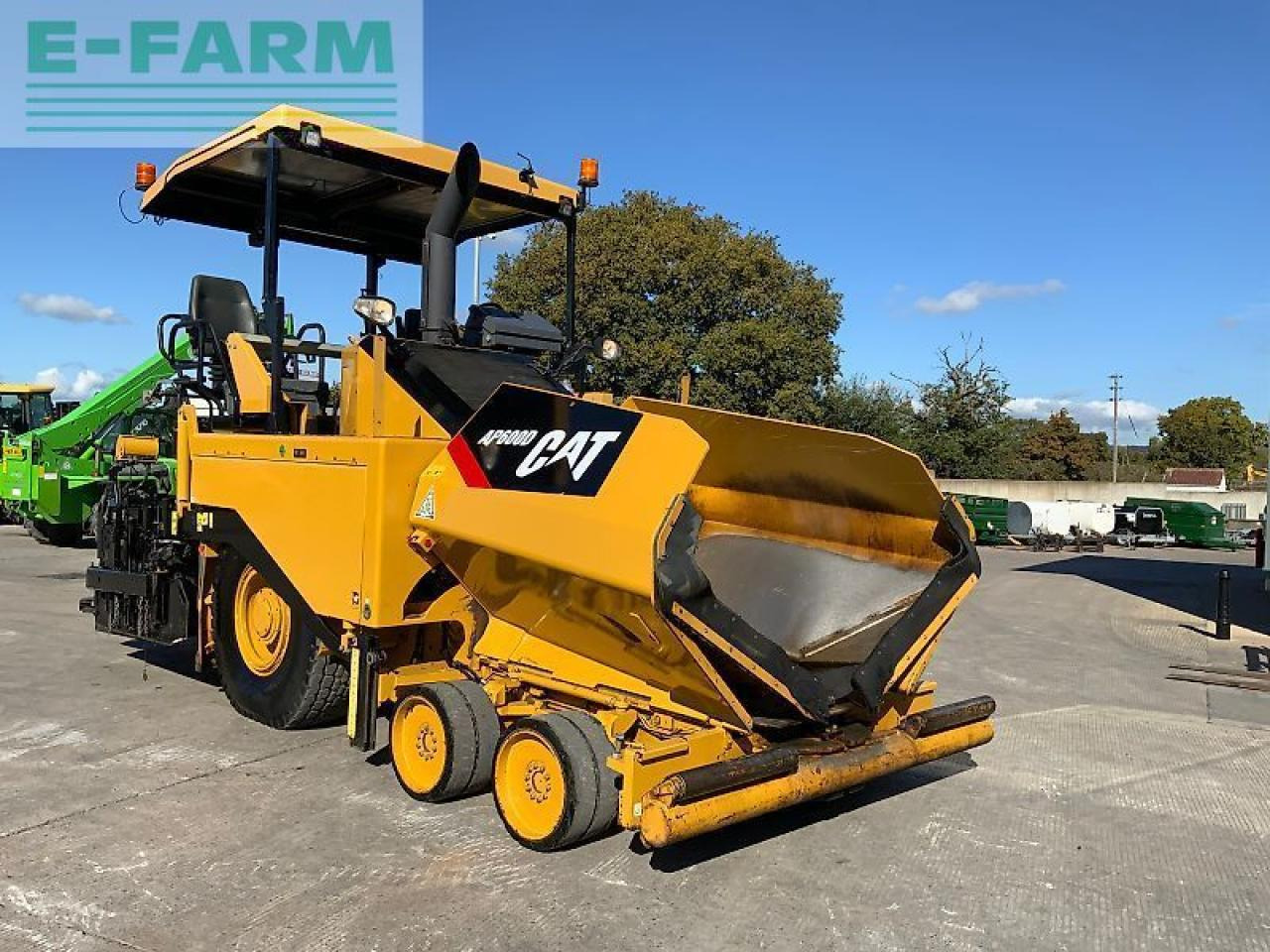 Caterpillar ap 600d asphalt paver finisher (st24422) - Farm tractor: picture 3 Caterpillar ap 600d asphalt paver finisher (st24422) - Farm tractor: picture 3