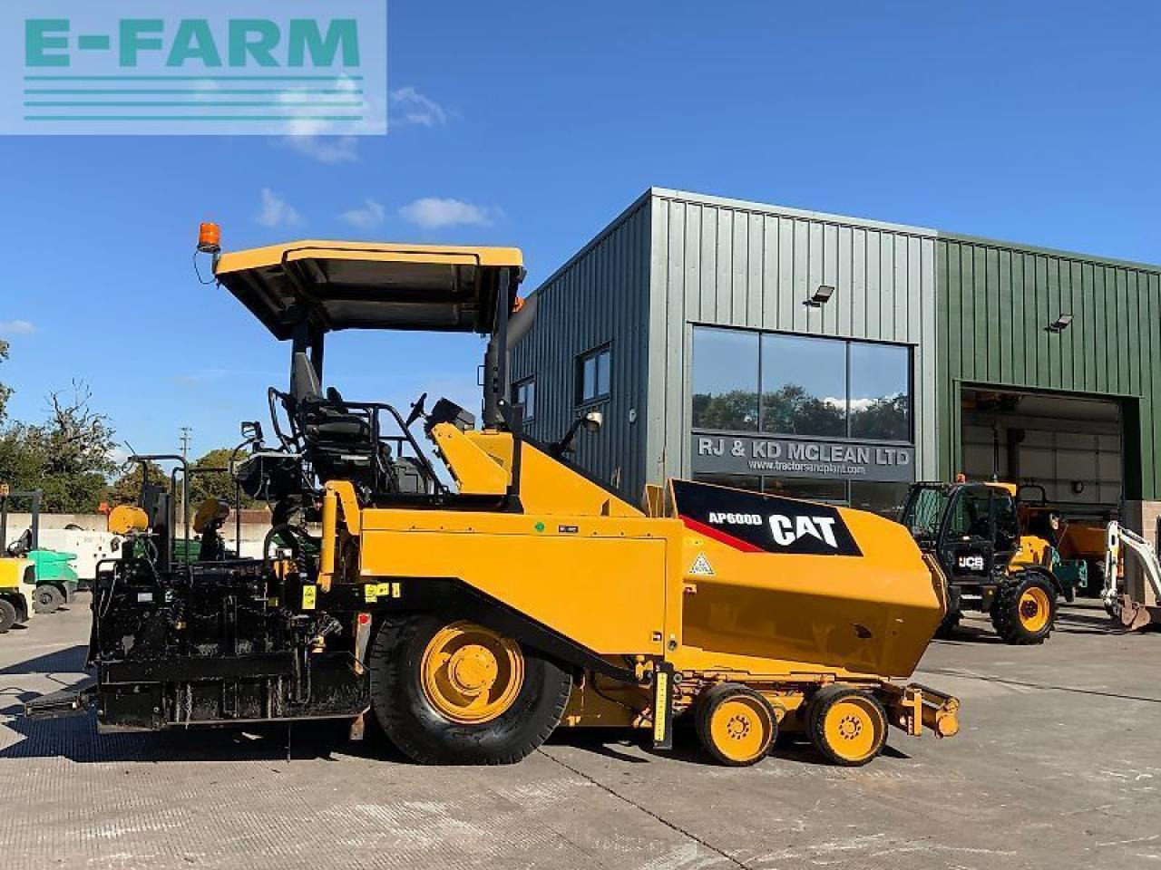 Caterpillar ap 600d asphalt paver finisher (st24422) - Farm tractor: picture 2 Caterpillar ap 600d asphalt paver finisher (st24422) - Farm tractor: picture 2