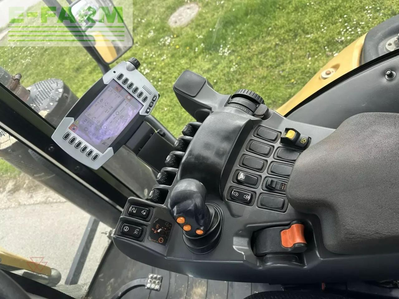 Challenger mt775e - Tracked tractor: picture 2 Challenger mt775e - Tracked tractor: picture 2