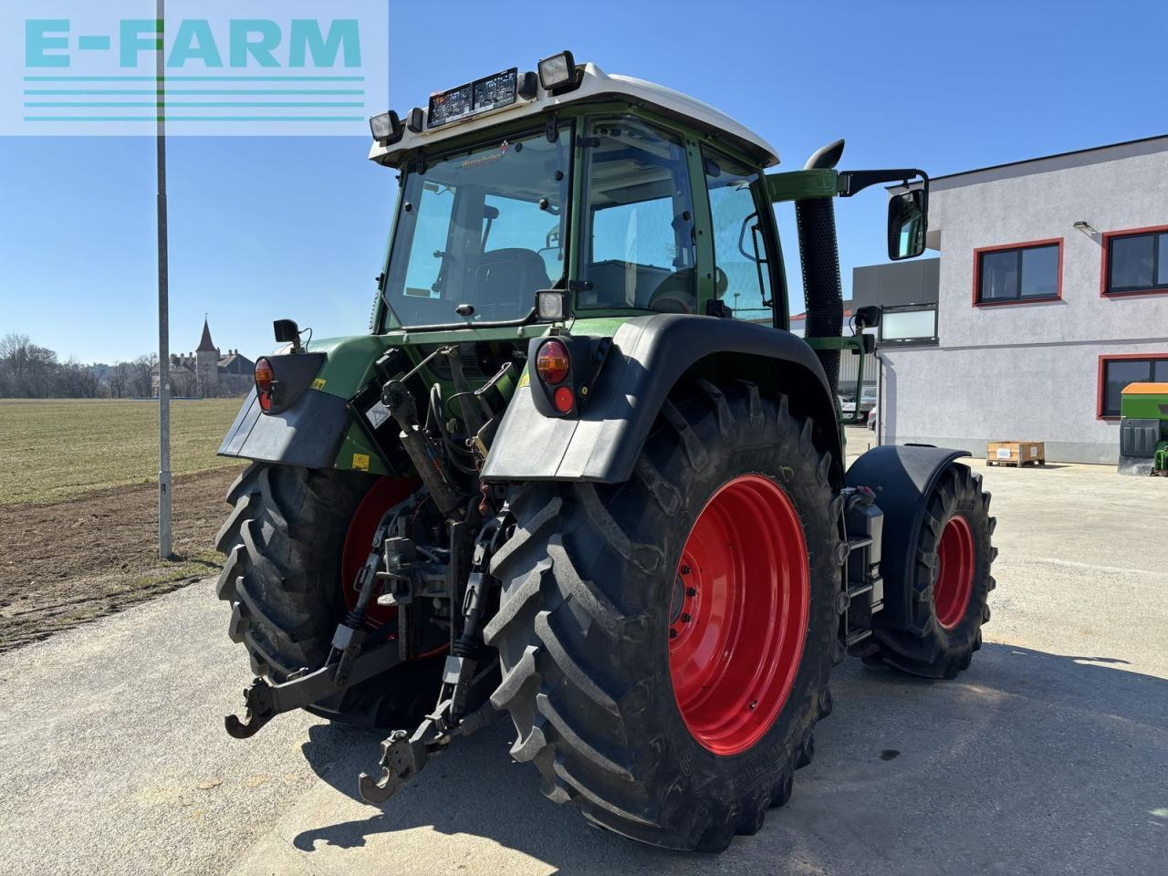 Farm tractor Fendt 412 vario: picture 7