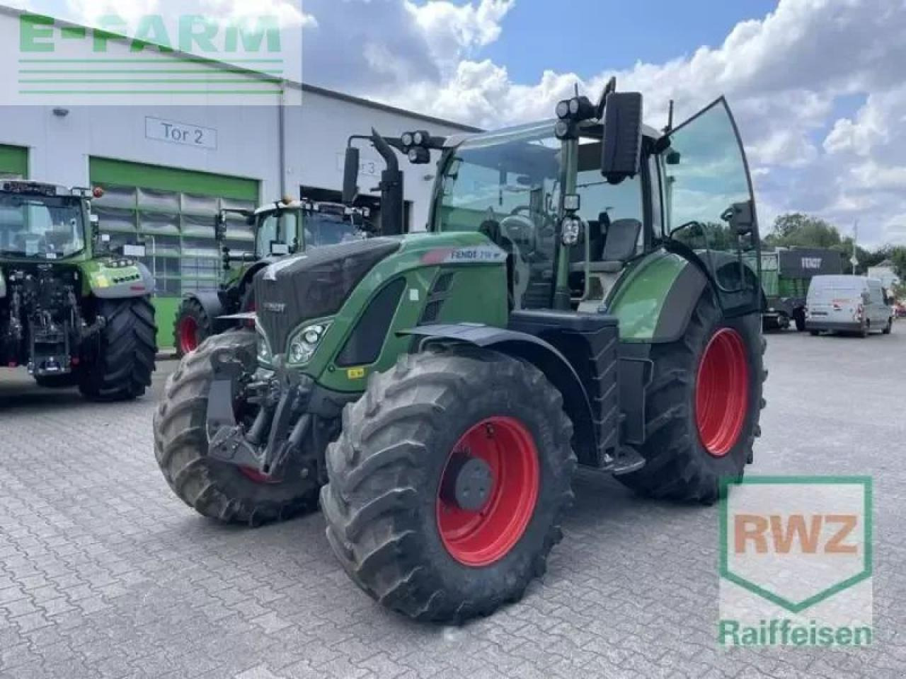 Fendt 718 profi-plus s 4 vario ProfiPlus - Farm tractor: picture 1 Fendt 718 profi-plus s 4 vario ProfiPlus - Farm tractor: picture 1