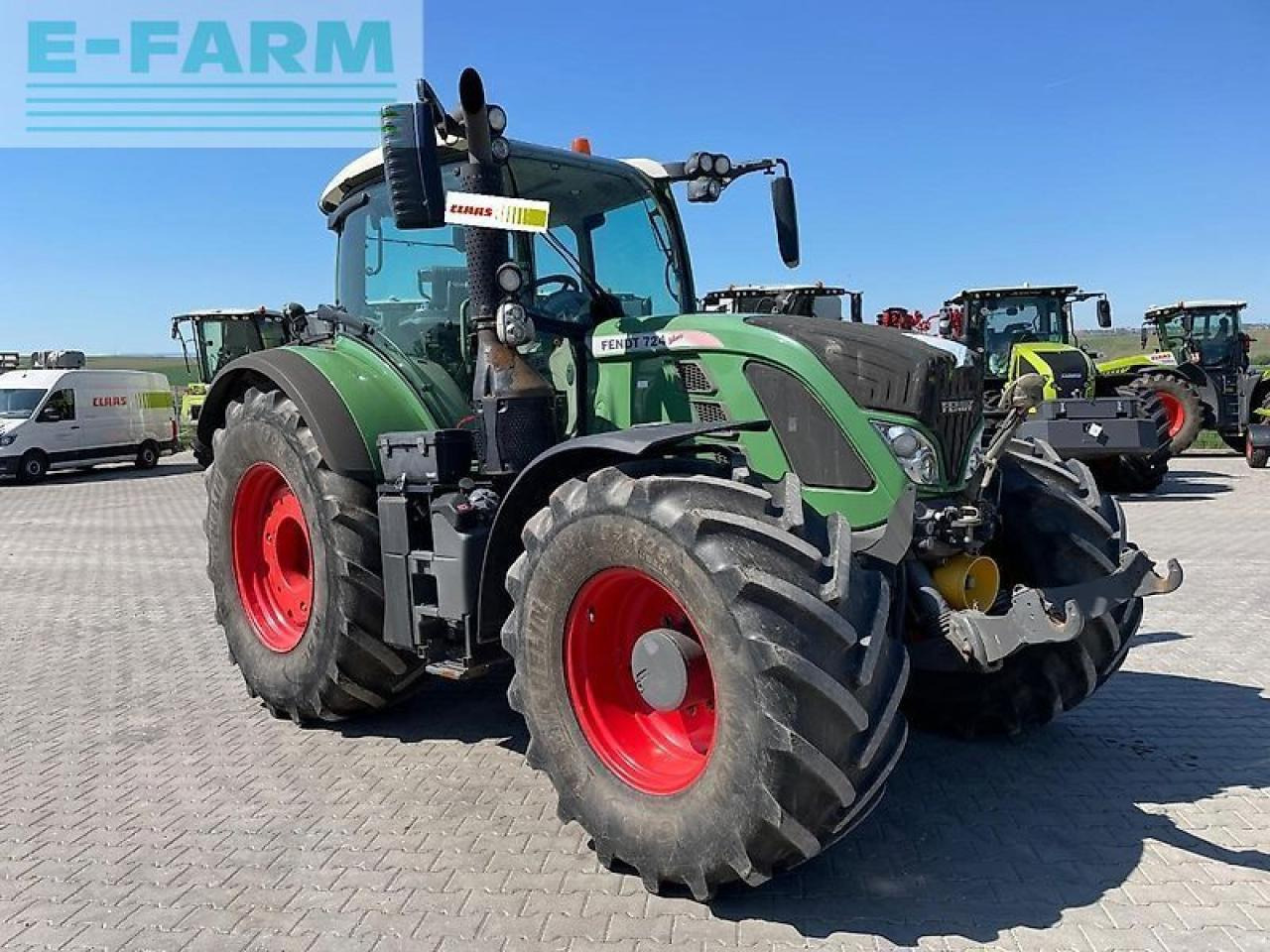 Fendt 724 - Farm tractor: picture 1 Fendt 724 - Farm tractor: picture 1