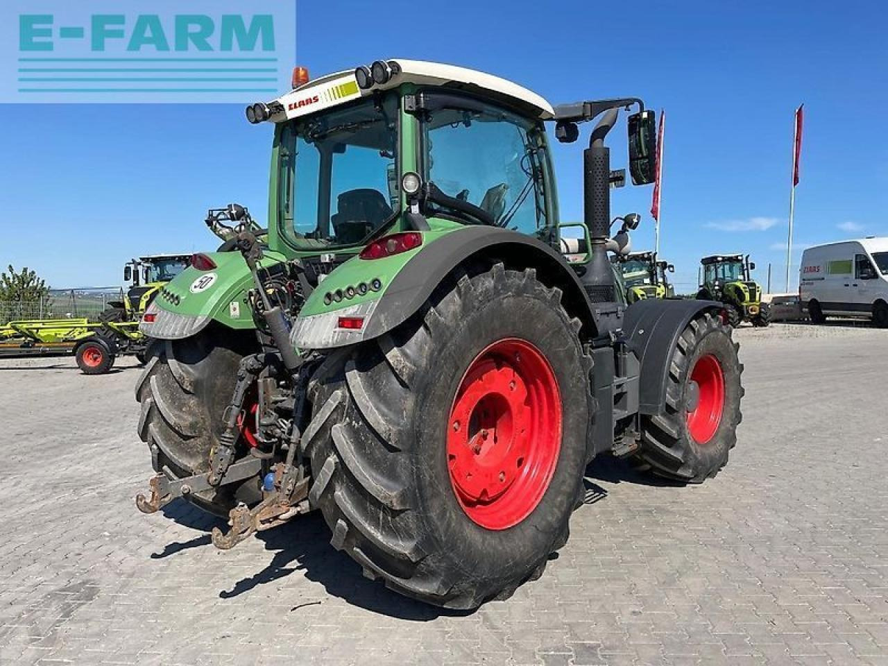Fendt 724 - Farm tractor: picture 3 Fendt 724 - Farm tractor: picture 3